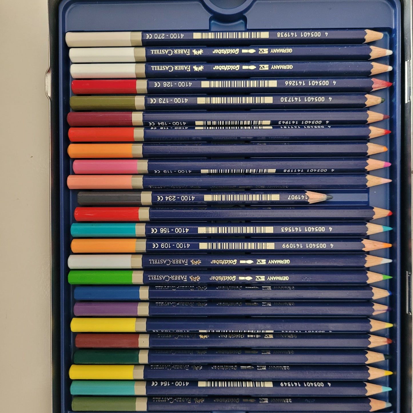 Faber - Castell 52 teile Metallbox Wasservermalbare Buntstifte - Ravify - Dein Shop für Retro- und Vintageartikel