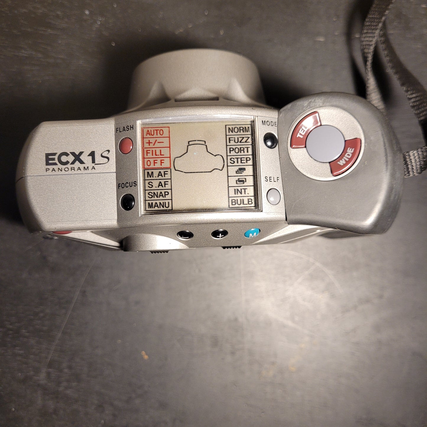 Samsung EXC 1S Panaroma Analogkamera - Vintage - Design by Porsche