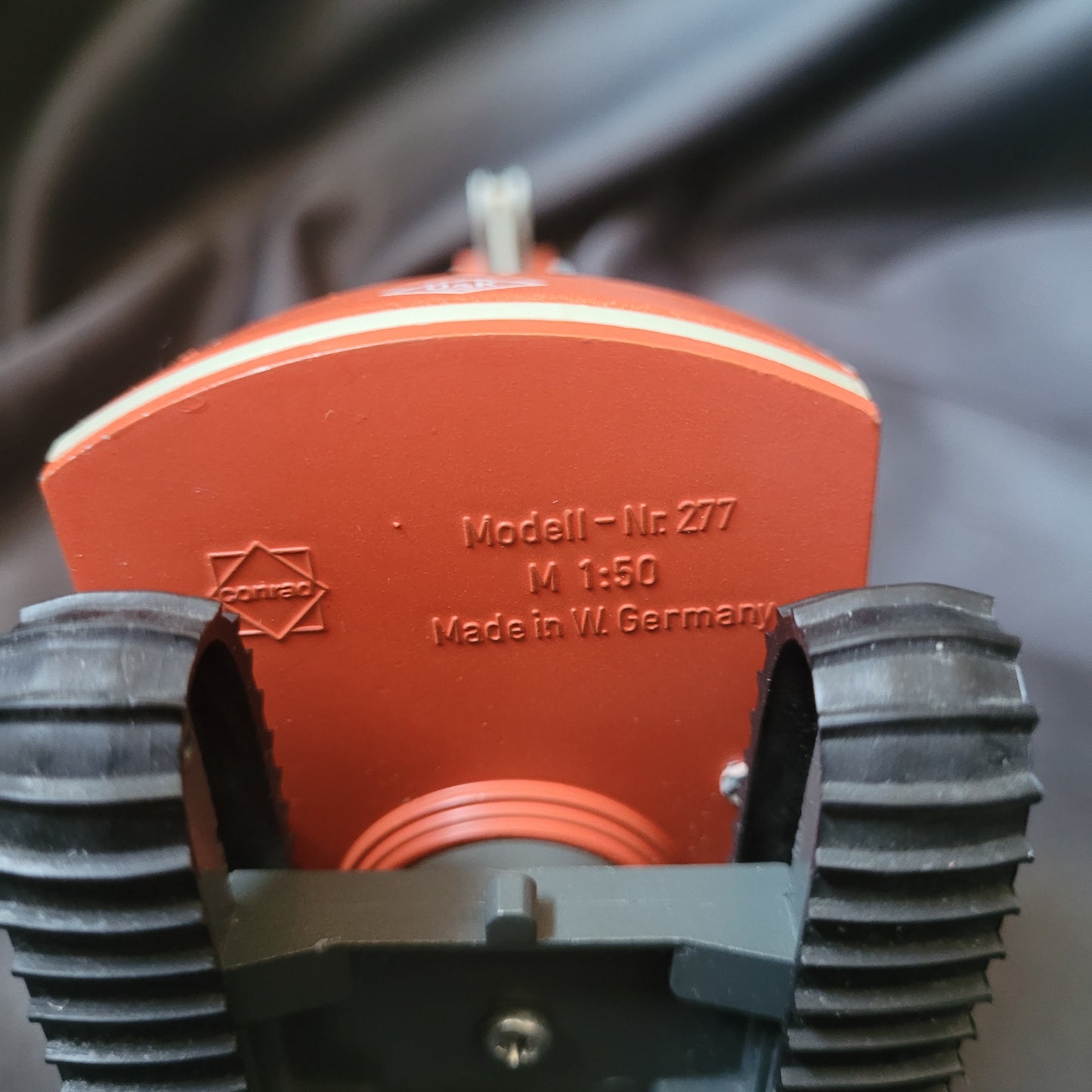Conrad Raupenbagger Modell-Nr. 277 – Maßstab 1:50 – Made in W. Germany