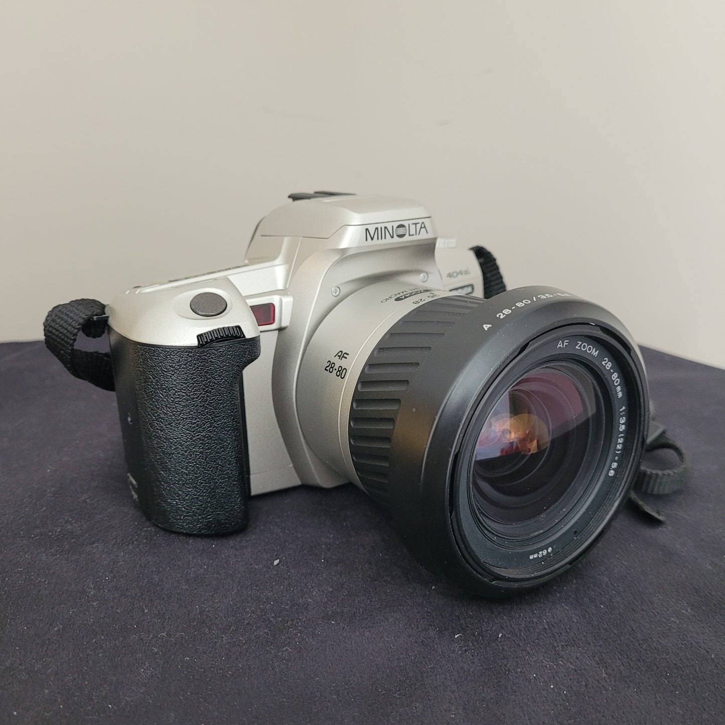 Minolta Dynax 404si Kleinbild Spiegelreflexkamera inkl. Objektiv AF Zoom und Tasche