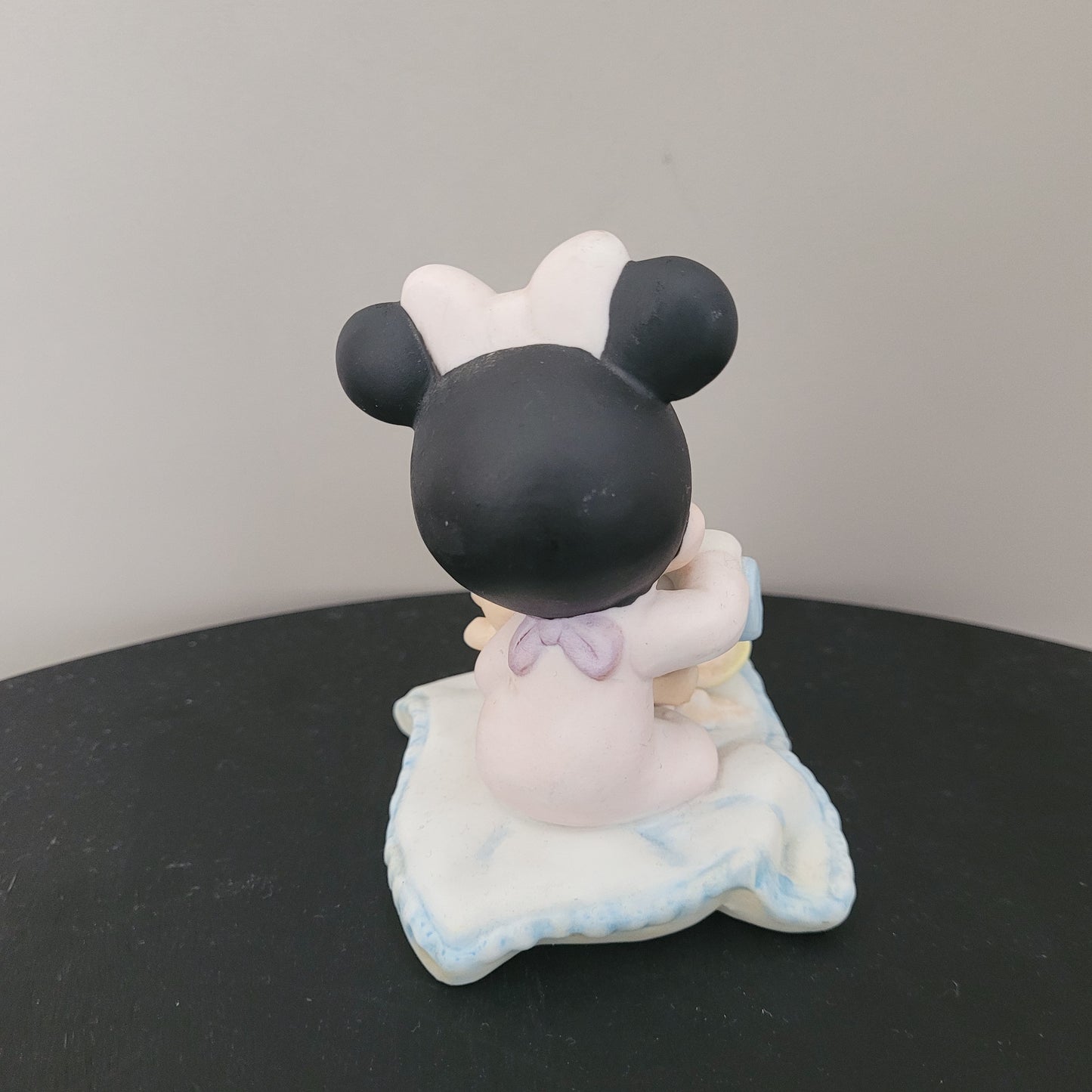Minnie Mouse Figur vom Hersteller Goebel Rueckseite