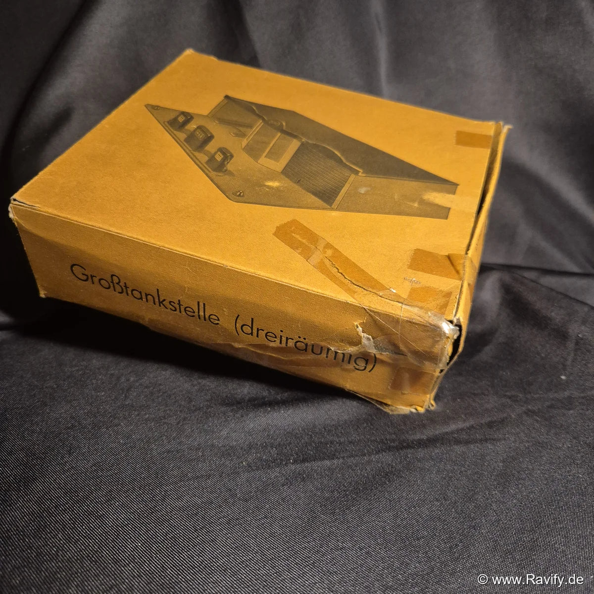 Siku V-Serie V574 Großtankstelle dreiräumig 1/60 OVP | Vintage Sammlerstück (V-Series Plastik)