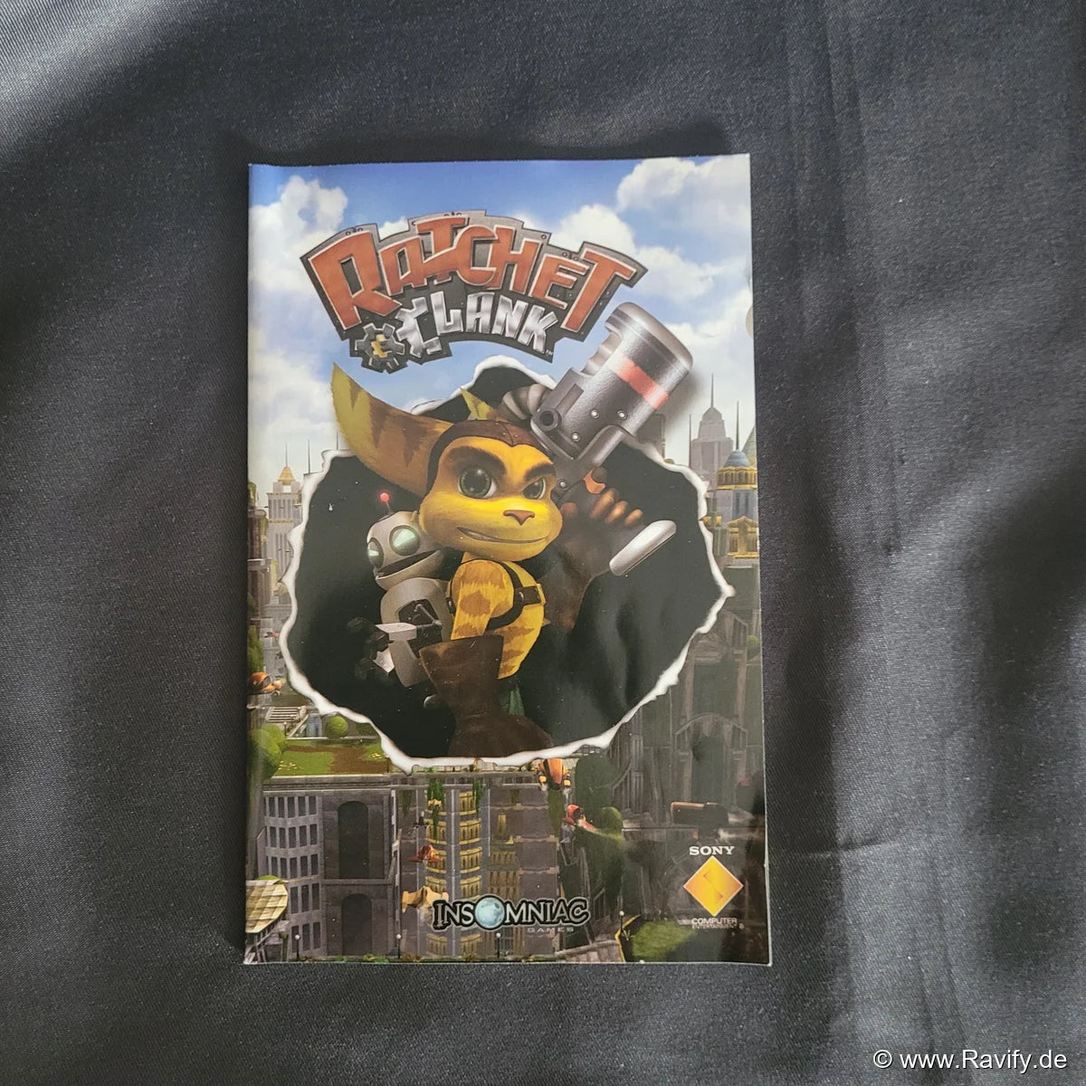Ratchet & Clank für PlayStation 2 komplett mit Hülle, Disc und Anleitung.
PAL.