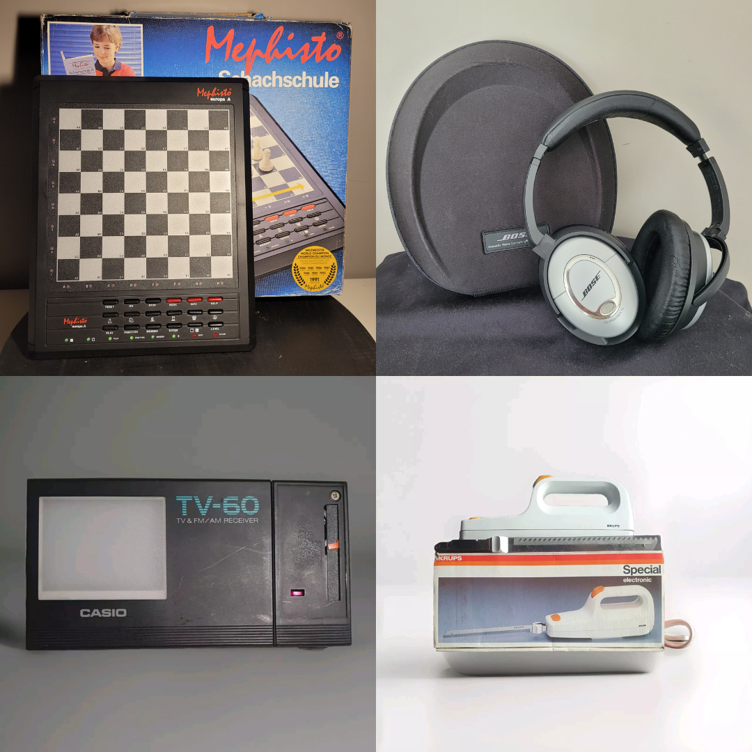 Collage aus vier Elektronikartikeln: Mephisto Schachschule Schachcomputer mit OVP, Bose Over-Ear Kopfhörer, Casio TV-60 Mini-Fernseher und Krups elektronisches Küssenmesser.