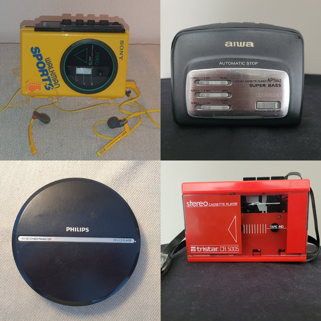 Collage mit tragbaren Audiogeräten: gelber Sony Sports Walkman Kassettenspieler, schwarzer Aiwa Kassettenspieler mit Super Bass, Philips Expanium MP3 CD-Player und roter Tristar CA 5005 Stereo Kassettenspieler