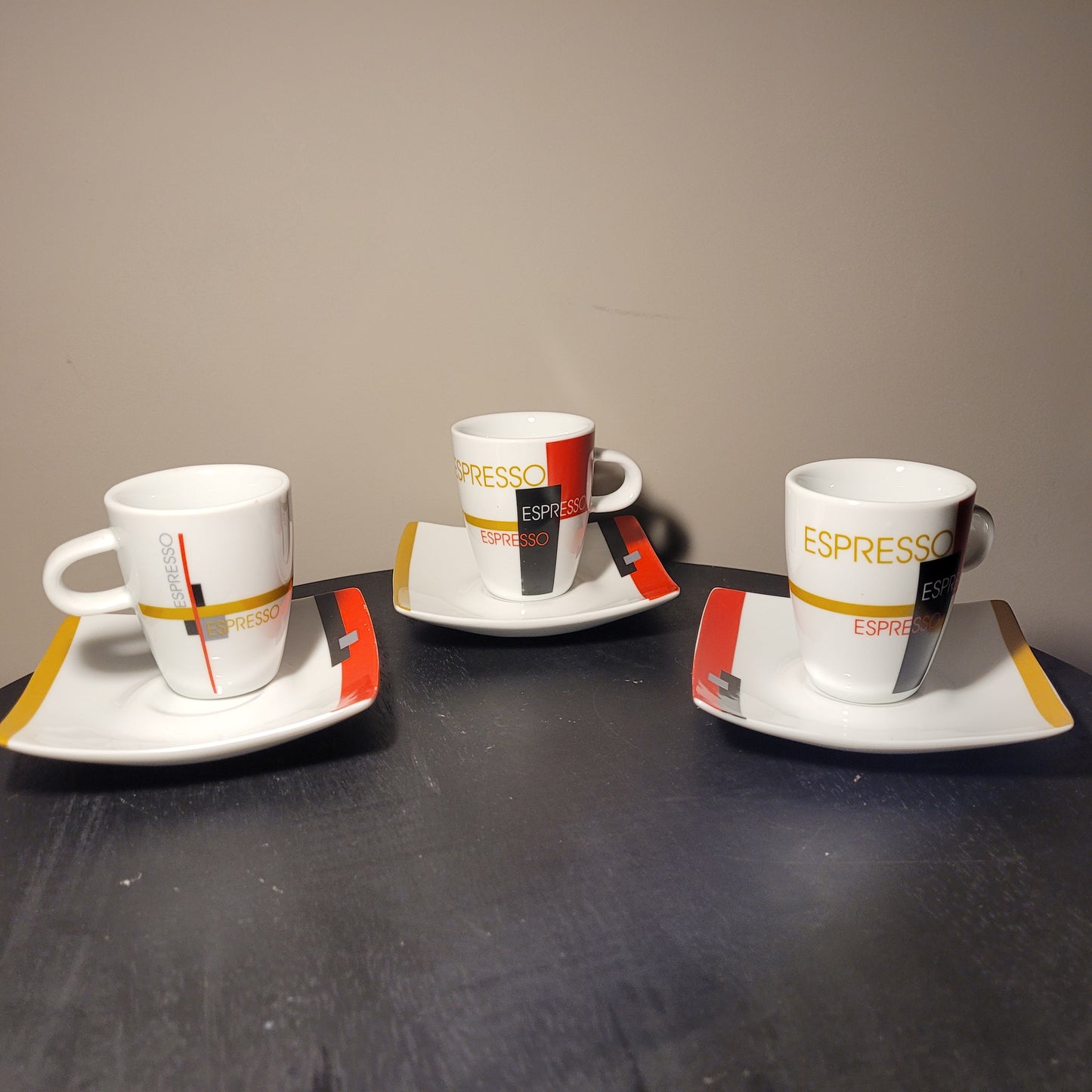 Espresso Tasse mit Untertasse 3x (+1 Gratis) - Van Well - Edles Porzellan