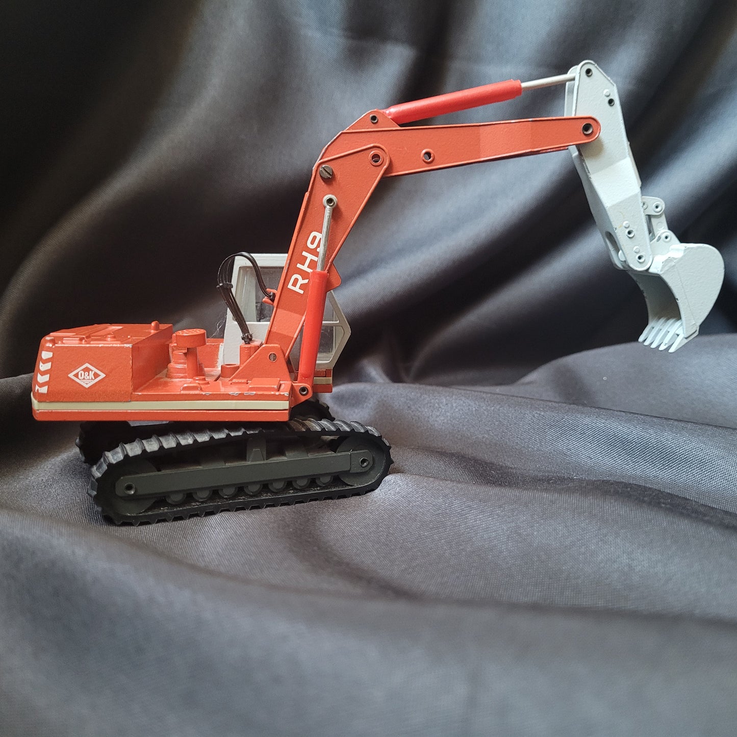Conrad Raupenbagger Modell-Nr. 277 – Maßstab 1:50 – Made in W. Germany