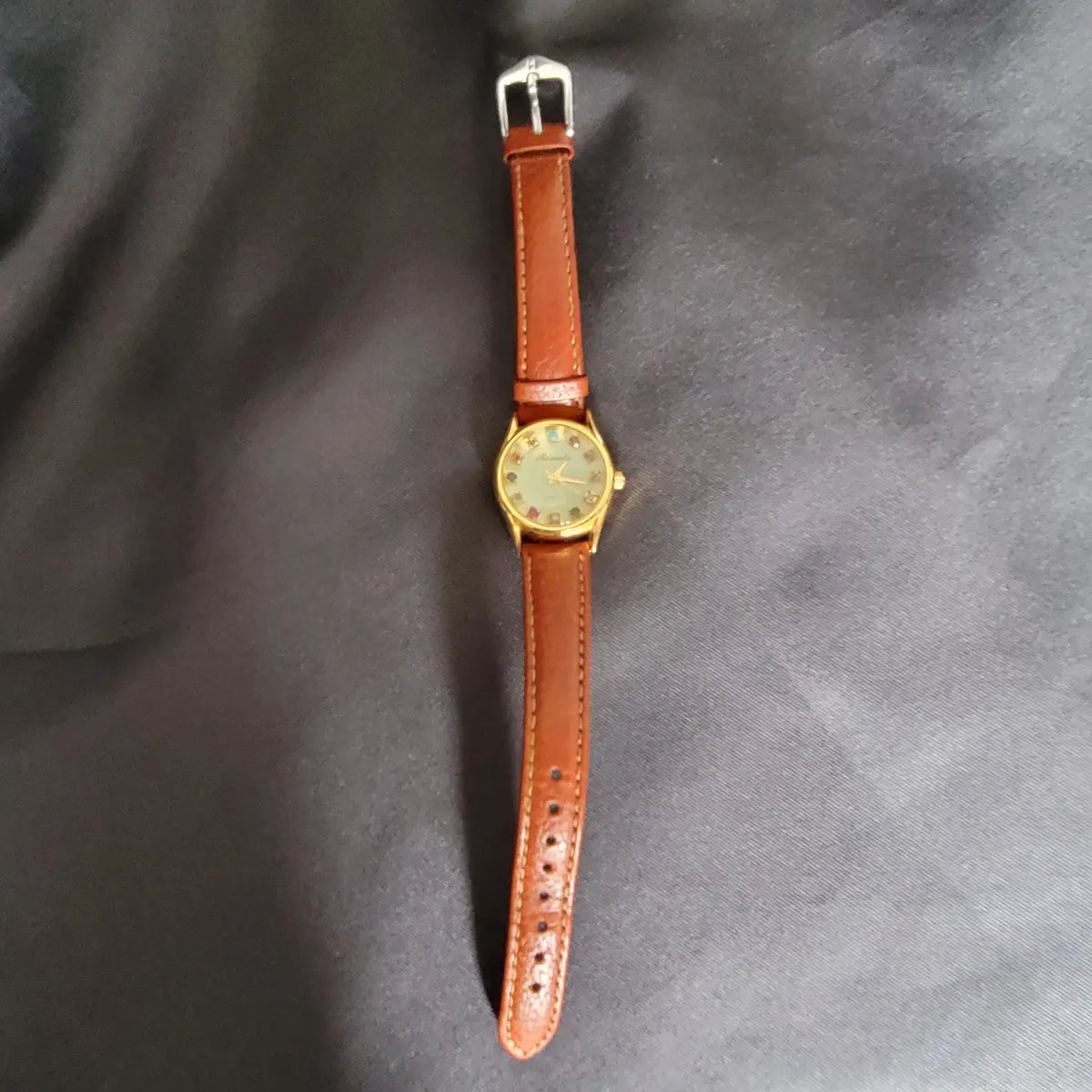 Renato Quartz Damenuhr mit Edelstein-Indizes & Artisan Lederarmband