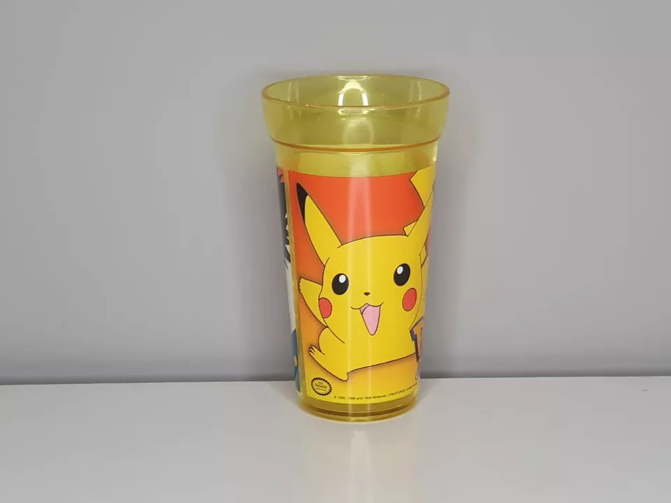 Pokémon Vintage Becher - Jahr 1999 - Pikachu oder Schiggy - Ravify - Dein Shop für Retro- und Vintageartikel