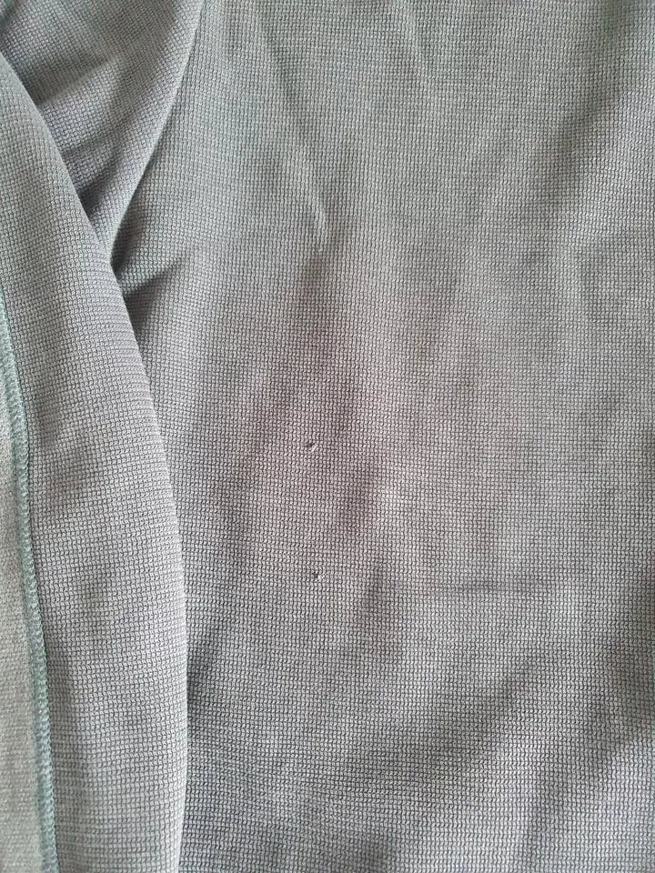 Stylische DIESEL Sweatjacke XXL mit Kapuze - Ravify - Dein Shop für Retro- und Vintageartikel