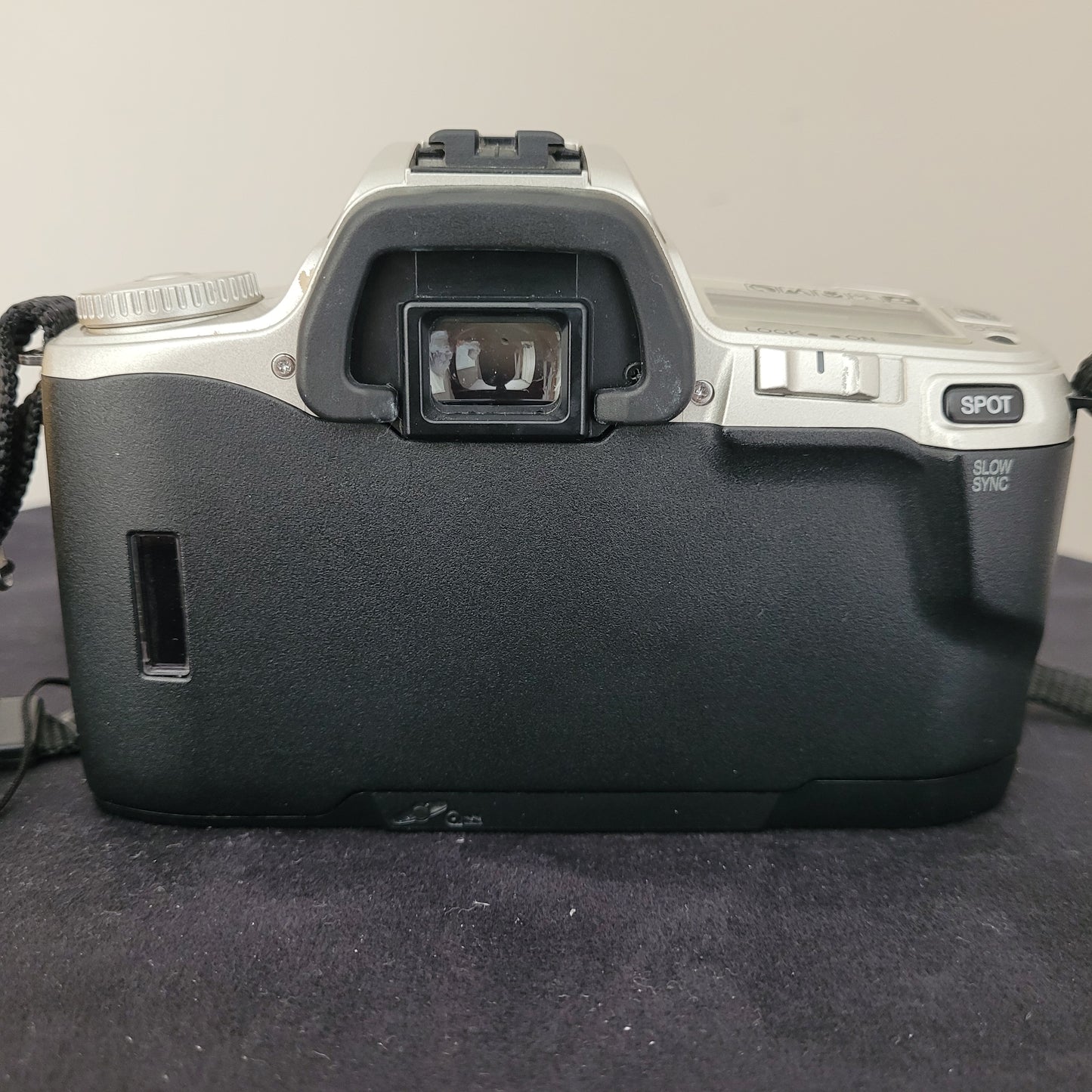 Minolta Dynax 404si Kleinbild Spiegelreflexkamera inkl. Objektiv AF Zoom und Tasche