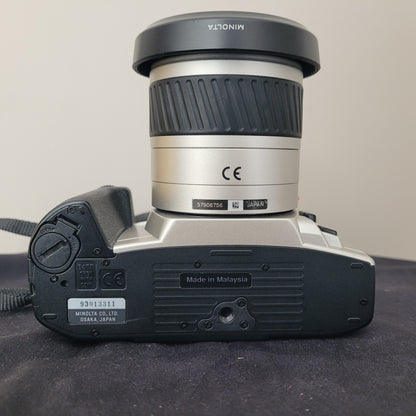 Minolta Dynax 404si Kleinbild Spiegelreflexkamera inkl. Objektiv AF Zoom und Tasche