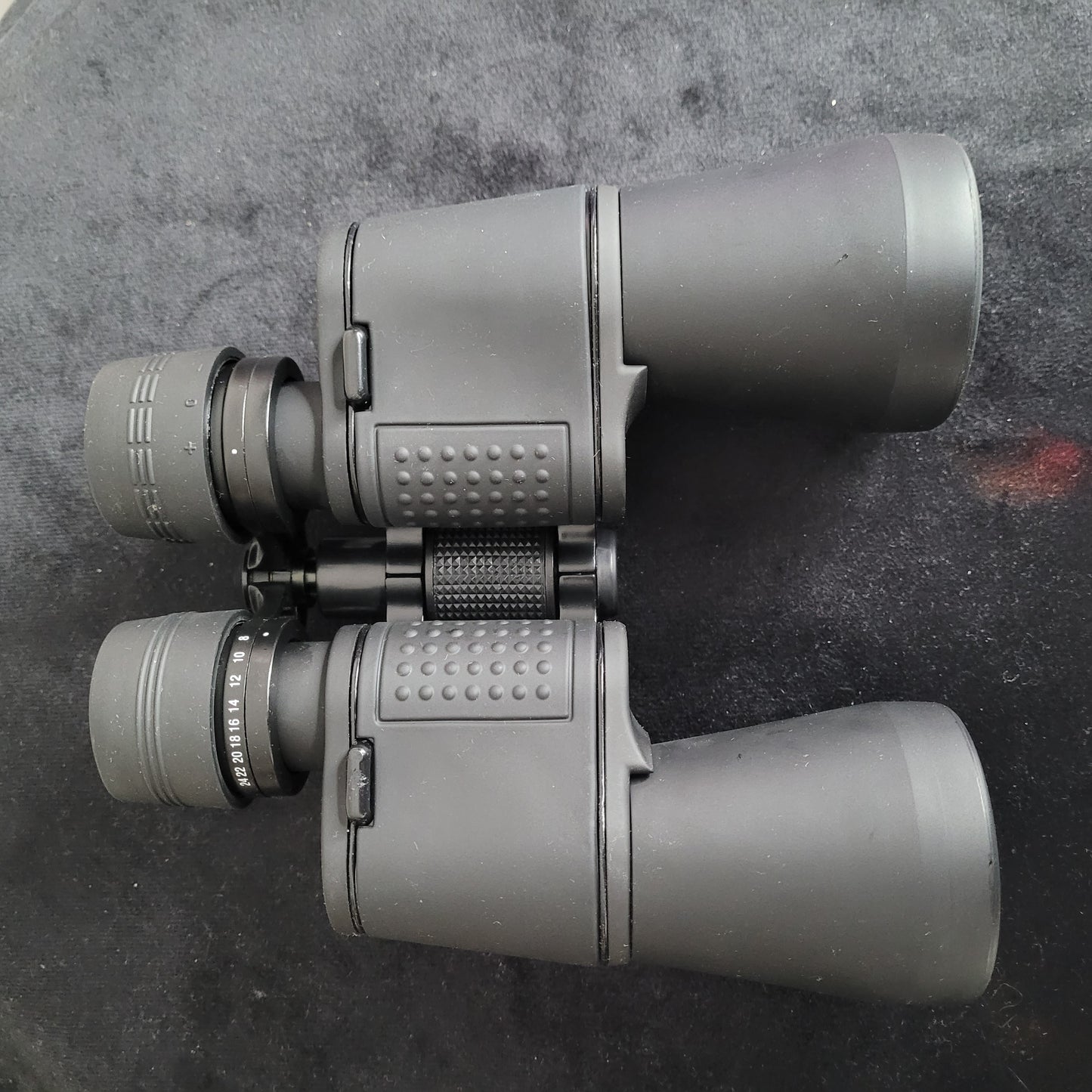 Prismatic 8-24x50 Zoom Fernglas inkl. Zubehör – Hochwertige Optik für Natur und Vogelbeobachtung