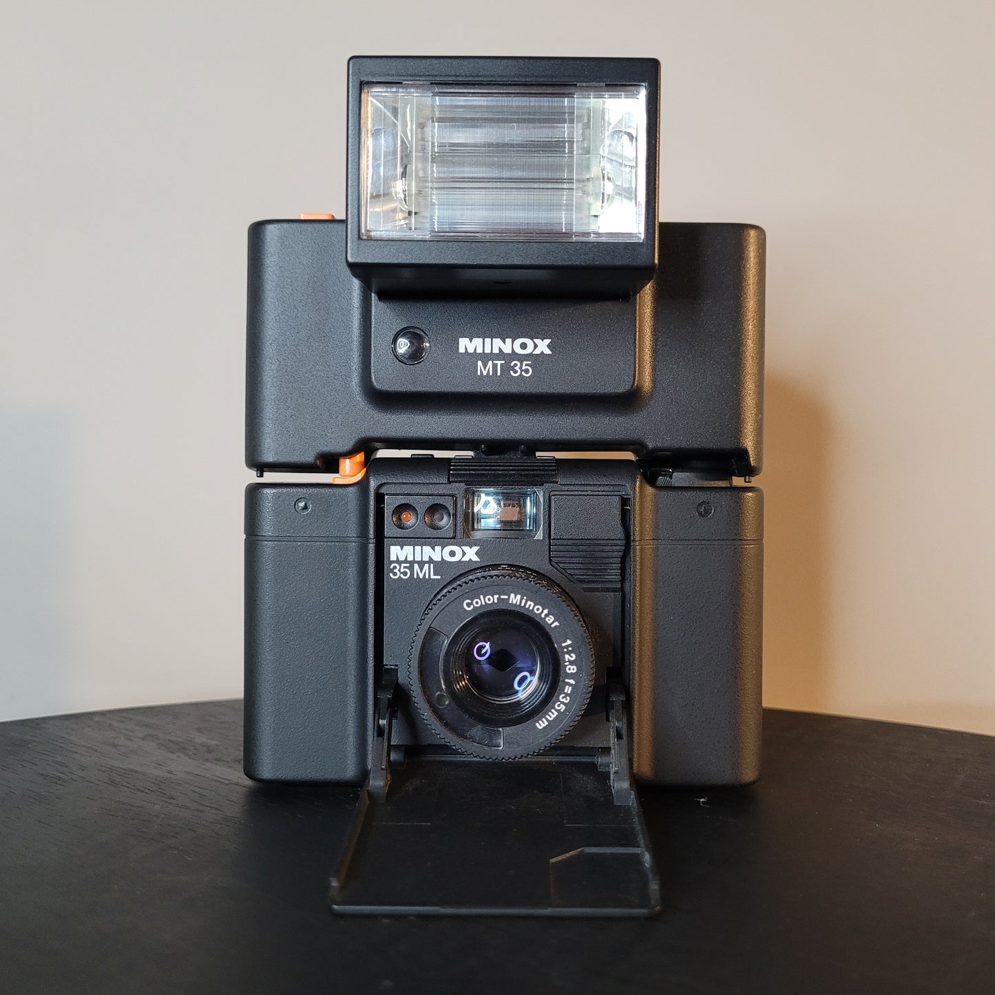 Kompakte Sucherkamera Minox ML 35 inkl. Blitzeinrichtung MT 35