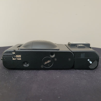 Olympus XA 2 – Vintage Kleinbild Sucherkamera inkl. Blitzgerät A11