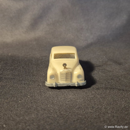 Siku V-Serie V1 Mercedes 300 Frontansicht mit erhabenem Kühlergrill und Mercedes-Stern