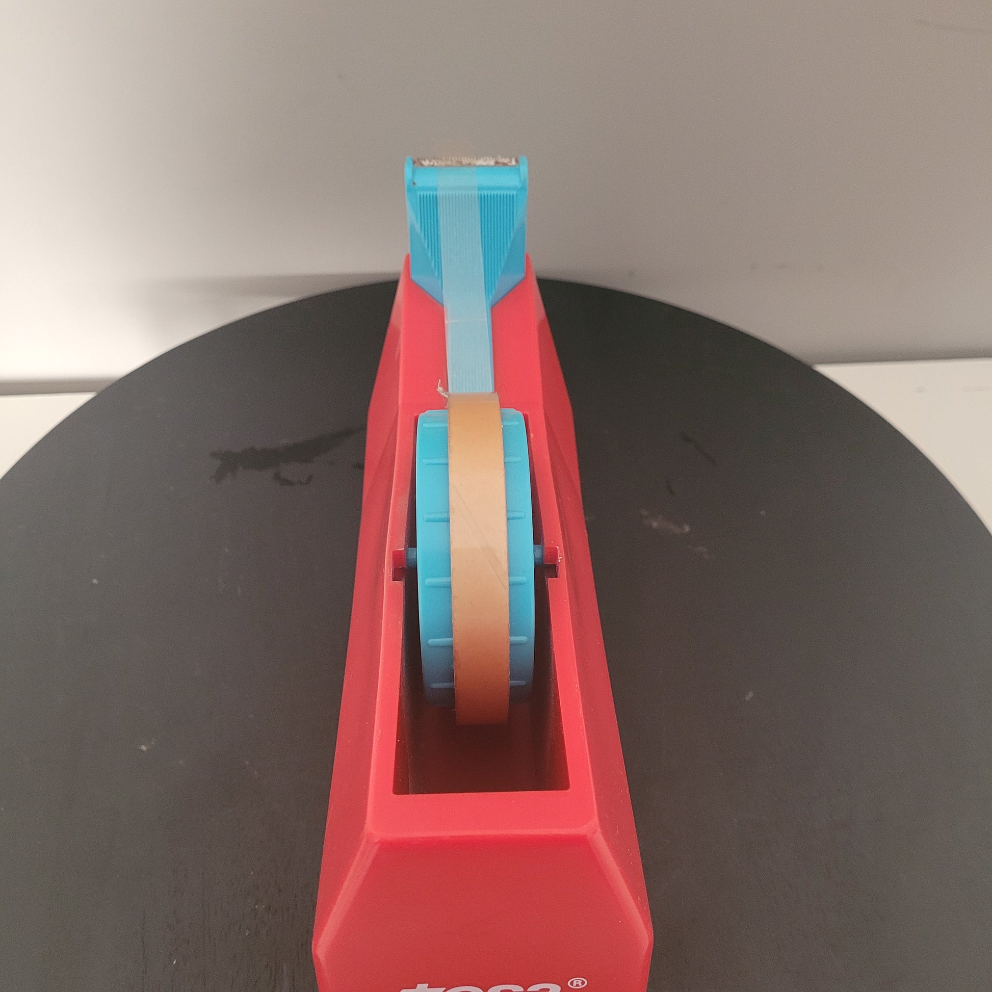 Tesa Abroller Drauf-Ansicht. Ansicht von oben, auf den Roller.