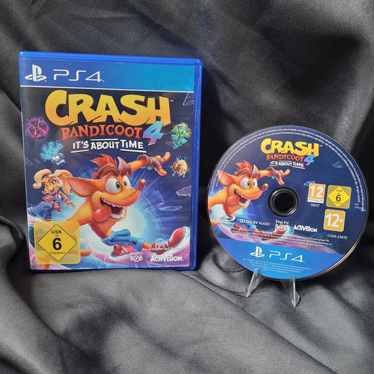 Das PS4-Spiel Crash Bandicoot 4: It’s About Time mit Originalhülle und Spiele-Disc.