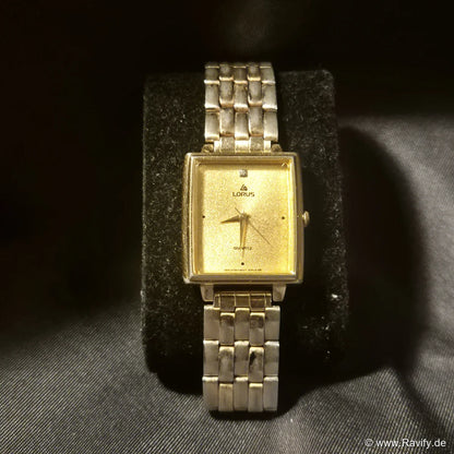 Lorus Rechteckige vintage Damenuhr by SEIKO Frontansicht mit strukturiertem Zifferblatt in Gold