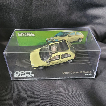 Detailliertes Modellauto des Opel Corsa B Swing (1993–2000) im Maßstab 1:43 aus der Opel Collection.