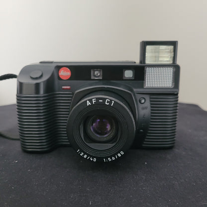 Produktpräsentationsvideo von Vintage Leica Analog Kamera AF-C1