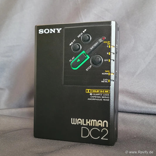 Video passend zum Sony WM-DC2 Walkman Stereo Cassette Player Schwarz Dolby B C NR Quartz Lock.