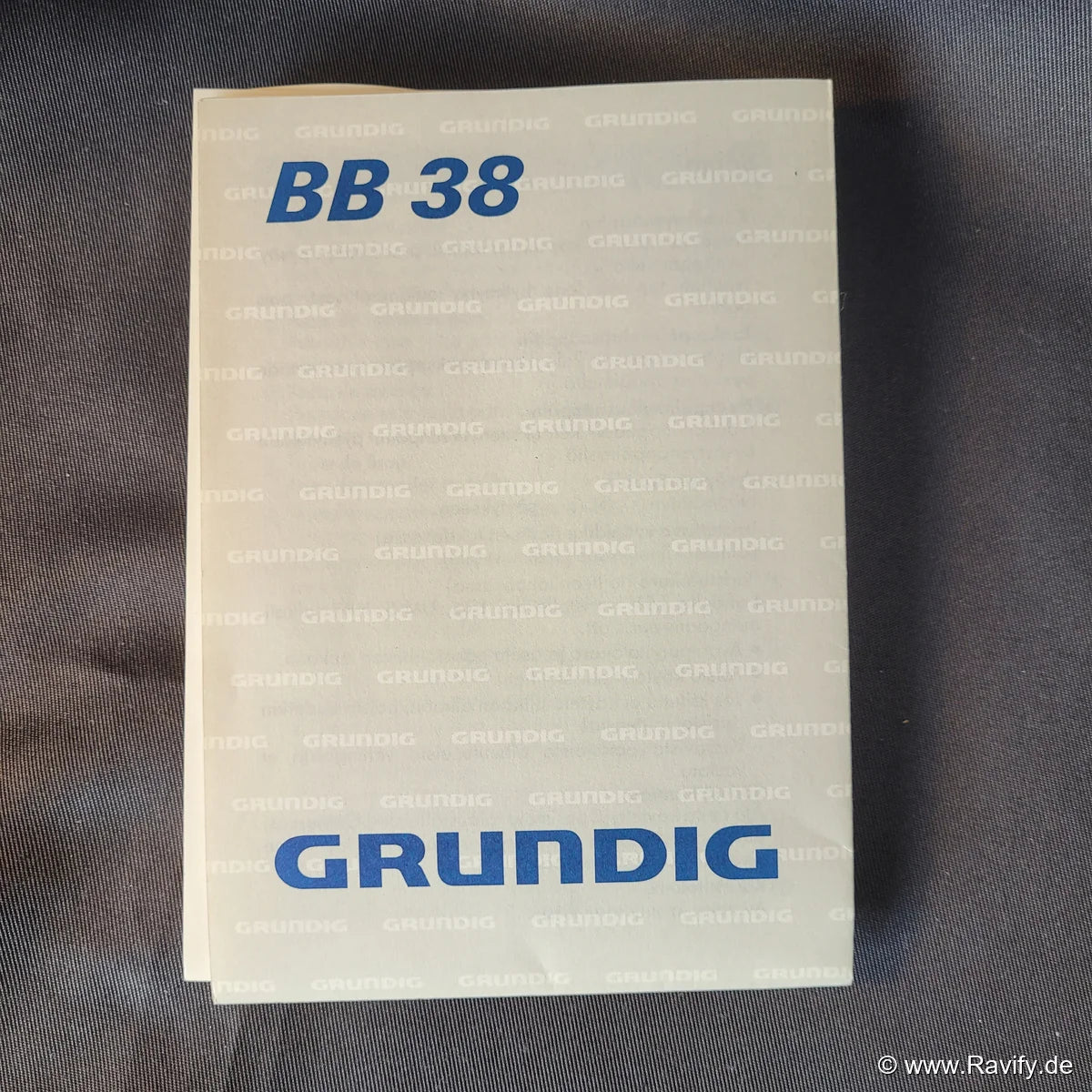 Grundig BB 38 Walkman Stereo Cassette Player Rot | Vintage Sammlerstück mit OVP