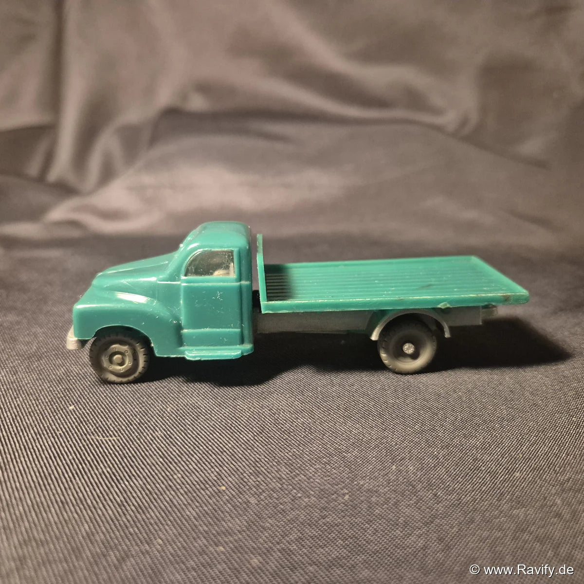 Siku V-Serie V106 Hanomag Geflügeltransporter Seitenansicht links