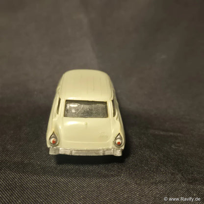 Siku V-Serie V144 Ford 17M Kombi Heckansicht mit Rückleuchten und 17M Prägung