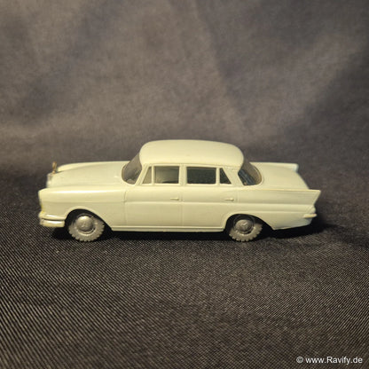 Siku V-Serie V145 Mercedes 220 S Seitenansicht links