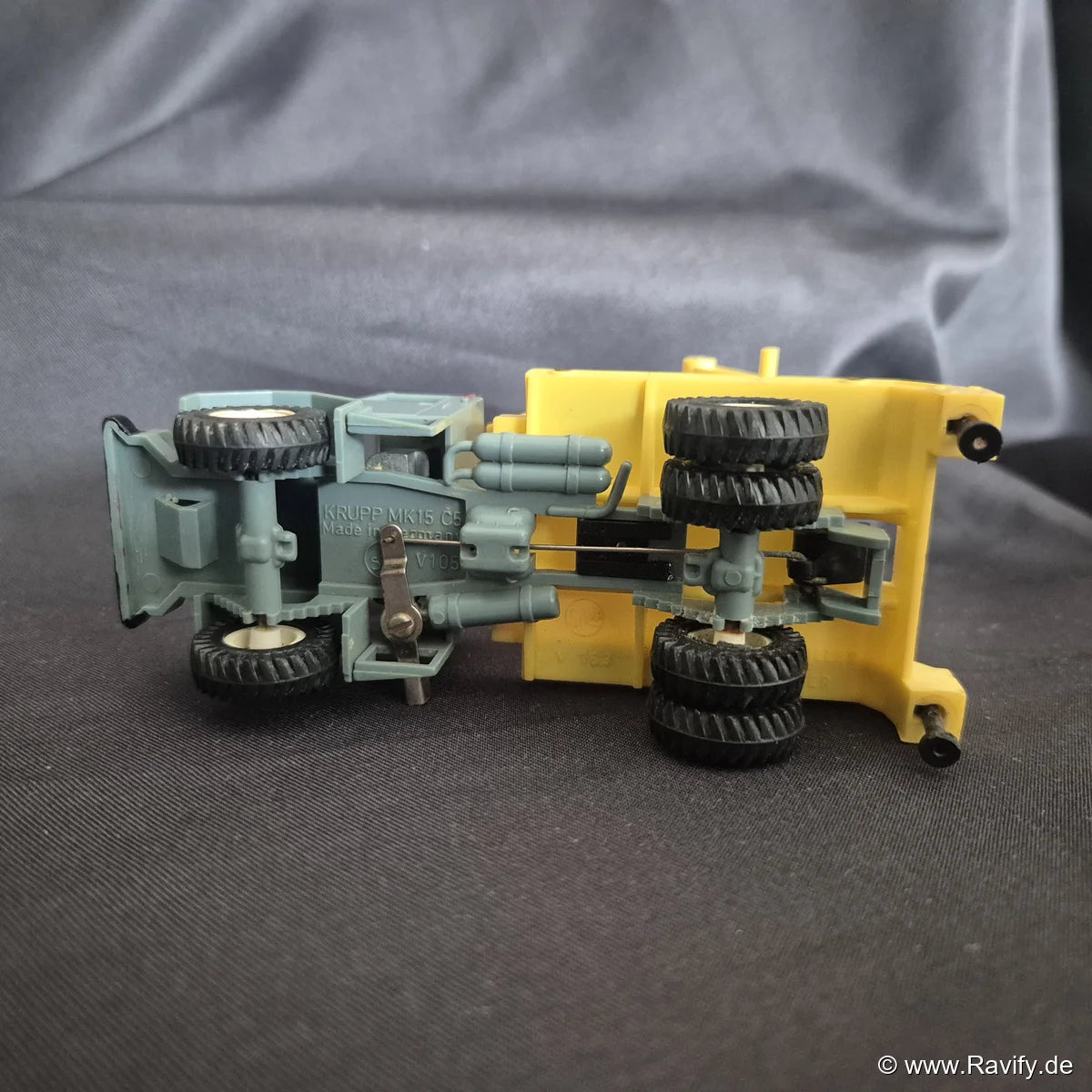 Siku V-Serie V163 Meiller-Absetzkipper Unterboden mit Prägung Krupp MK15 Č5 Siku V105 / V163