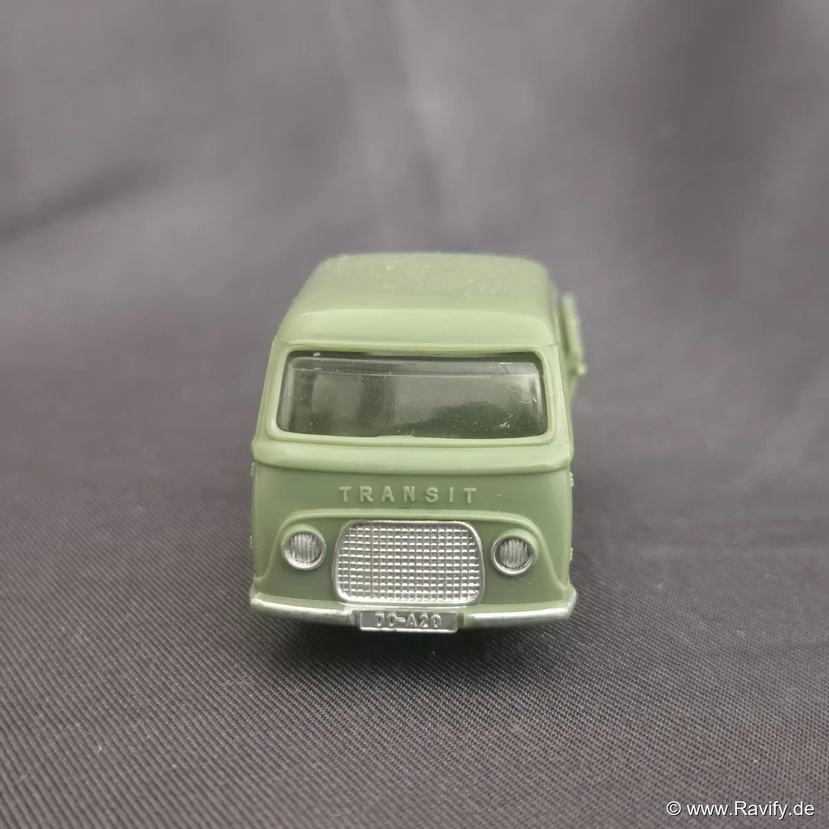 Siku V-Serie V205 Ford Taunus Transit Frontansicht mit Transit-Schriftzug und Silber-Kühlergrill