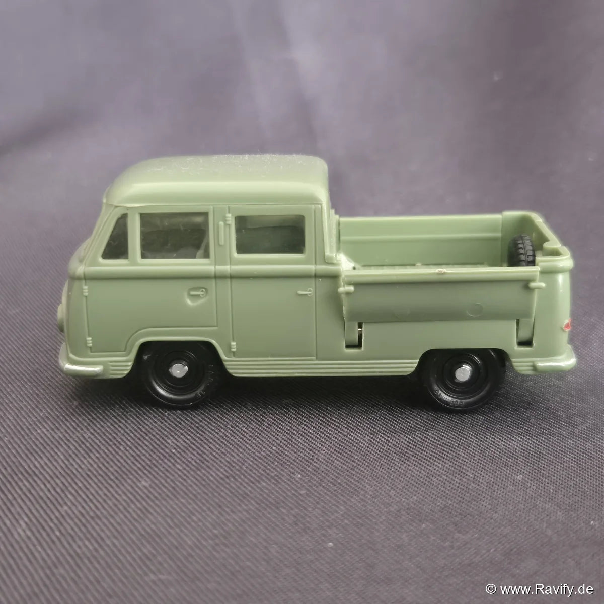 siku-v-serie-v205-ford-taunus-transit-seitenansicht-links