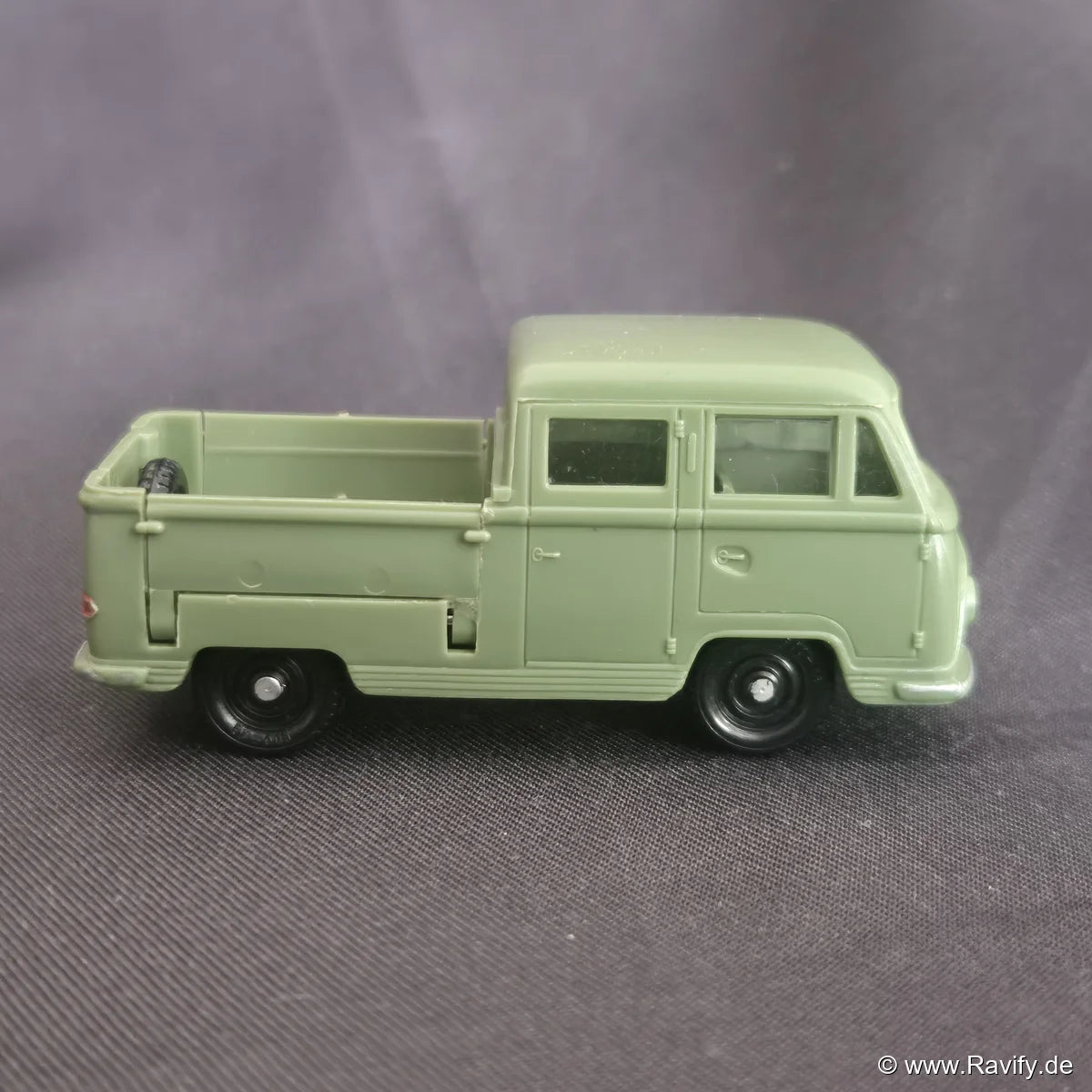 siku-v-serie-v205-ford-taunus-transit-seitenansicht-rechts