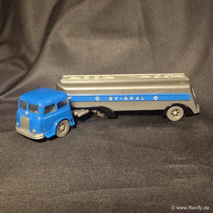 Siku V-Serie V45 Hanomag HS Sattelschlepper mit BV-Aral Tankauflieger im Maßstab 1:60