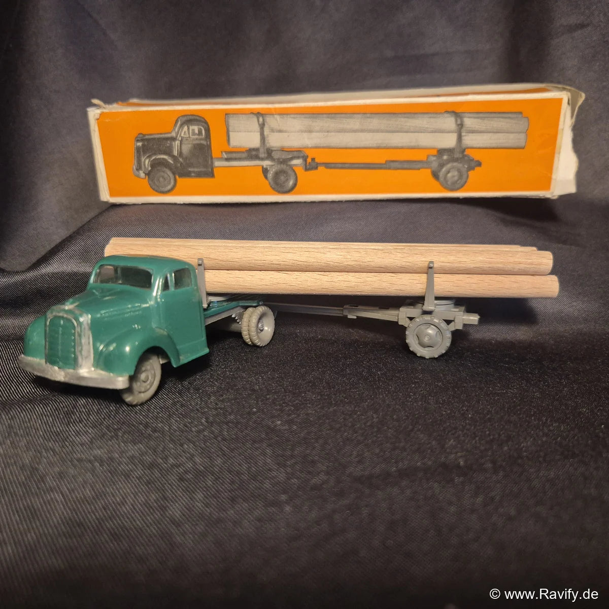 Siku V-Serie V61 Borgward Langholztransporter mit Echtholzbeladung und Originalschachtel (OVP)