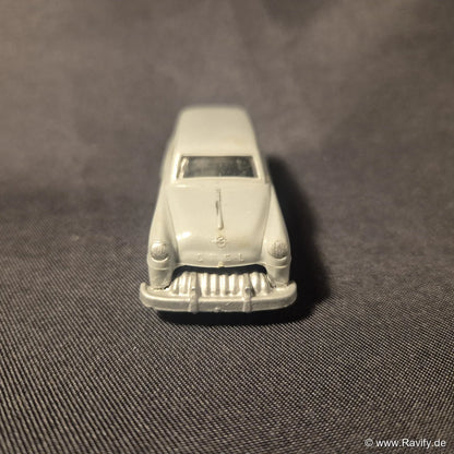Siku V-Serie V9 Opel Caravan Frontansicht mit prägnantem Kühlergrill und Opel-Schriftzug