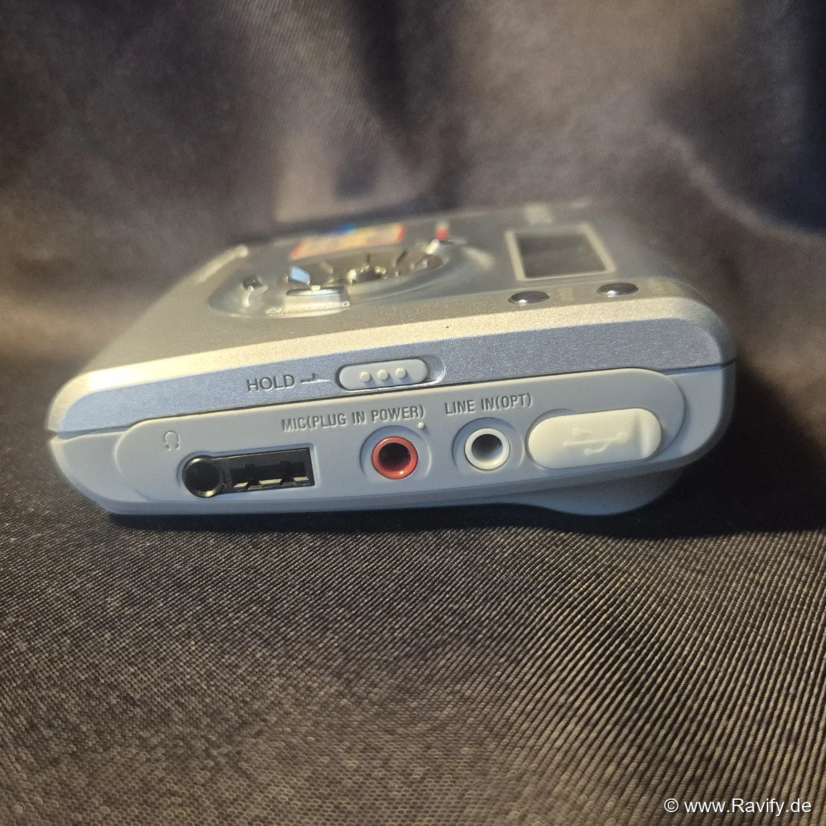 Sony Minidisc Walkman MZ-NH700 Anschlüsse für Kopfhörer, Mikrofoneingang, Line-In und USB