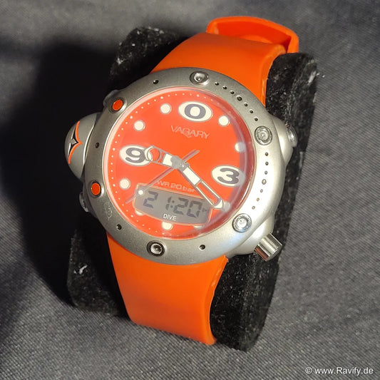 Sportliche Vagary Aquadiver CF30-T009188 Ana-Digi Herrenuhr mit Edelstahlgehäuse und digitaler Zusatzanzeige.